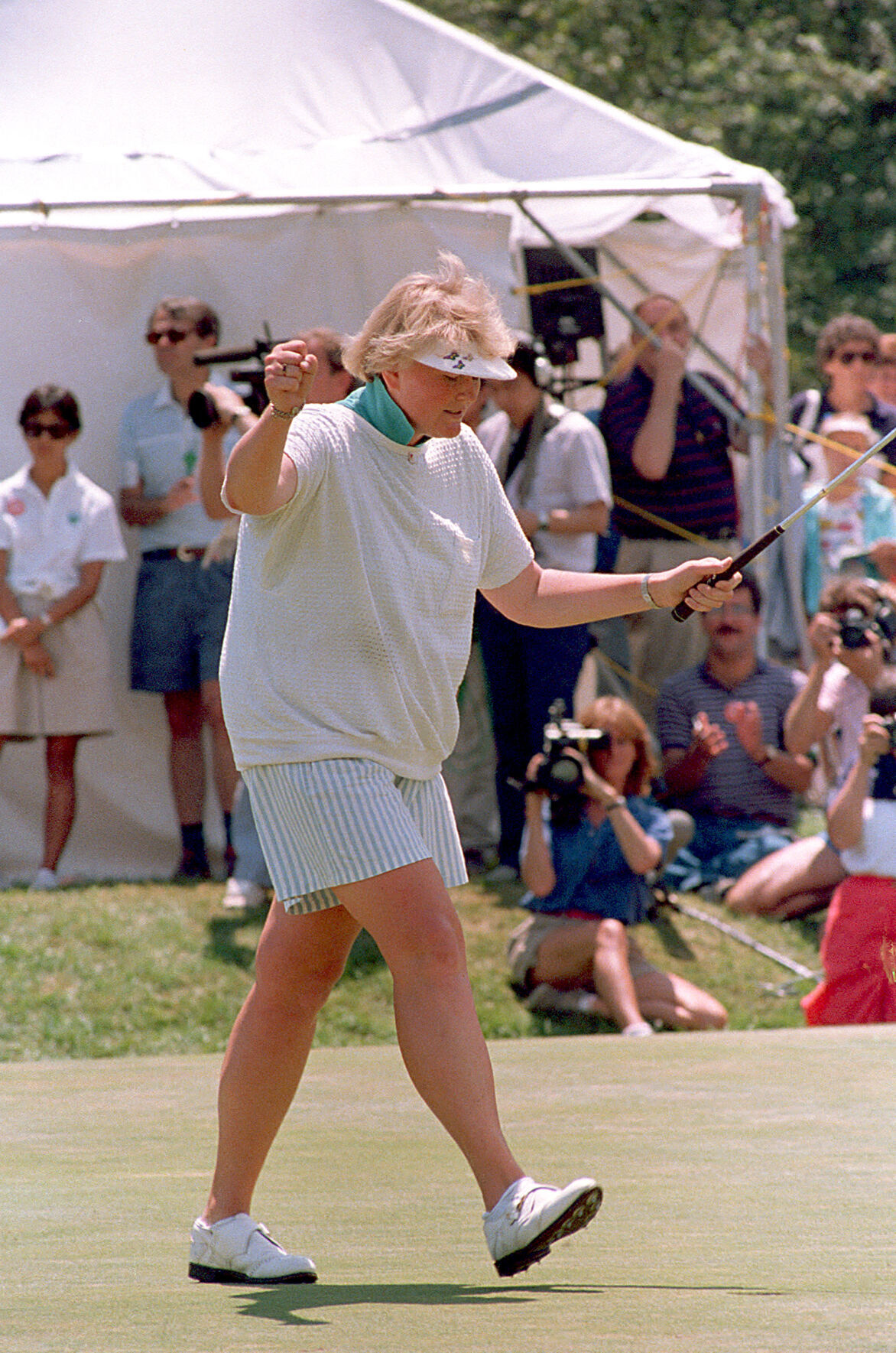 1987: Laura Davies wins 18-hole playoff at US Women's Open
